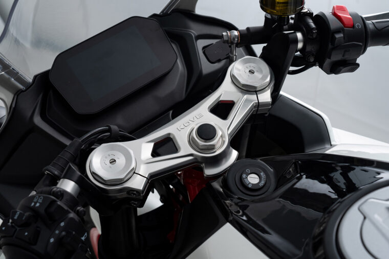 Kove-350RR-2025-detalles1