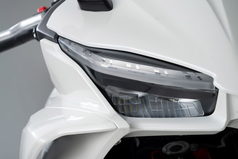 Kove-350RR-2025-detalles5