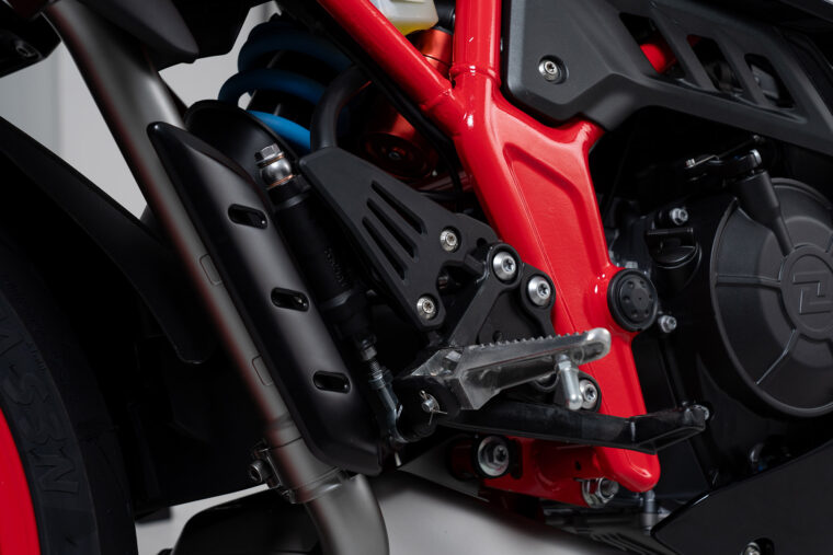 Kove-350RR-2025-detalles9