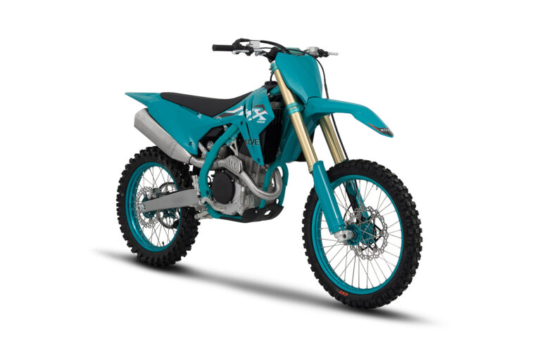 Kove-MX450-2025-estudio1