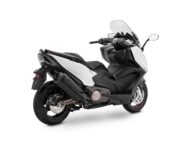 Kymco AK575 Premium 3