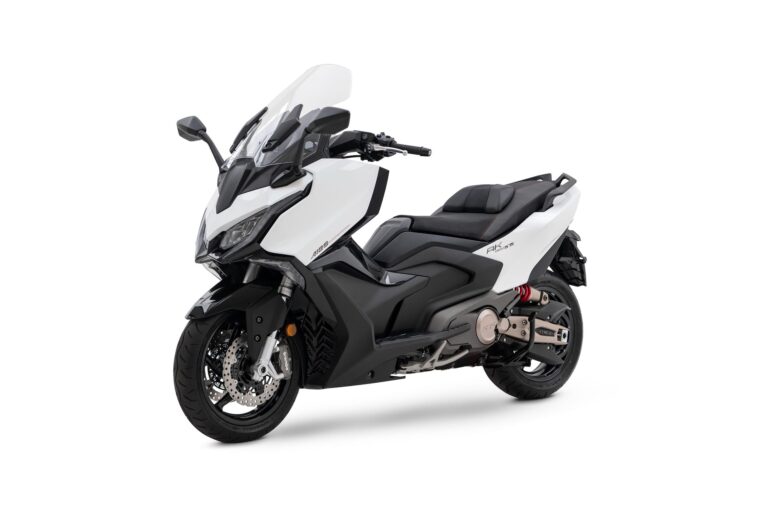 Kymco AK575 Premium 6