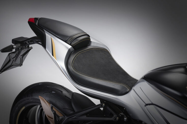 MV-Agusta-F3-Competizione-2025-detalles15