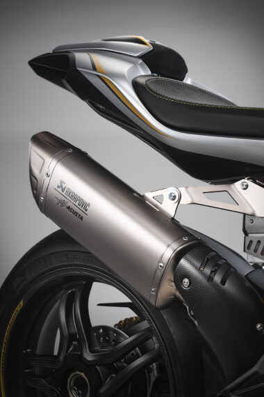 MV Agusta F3 Competizione 2025 detalles32