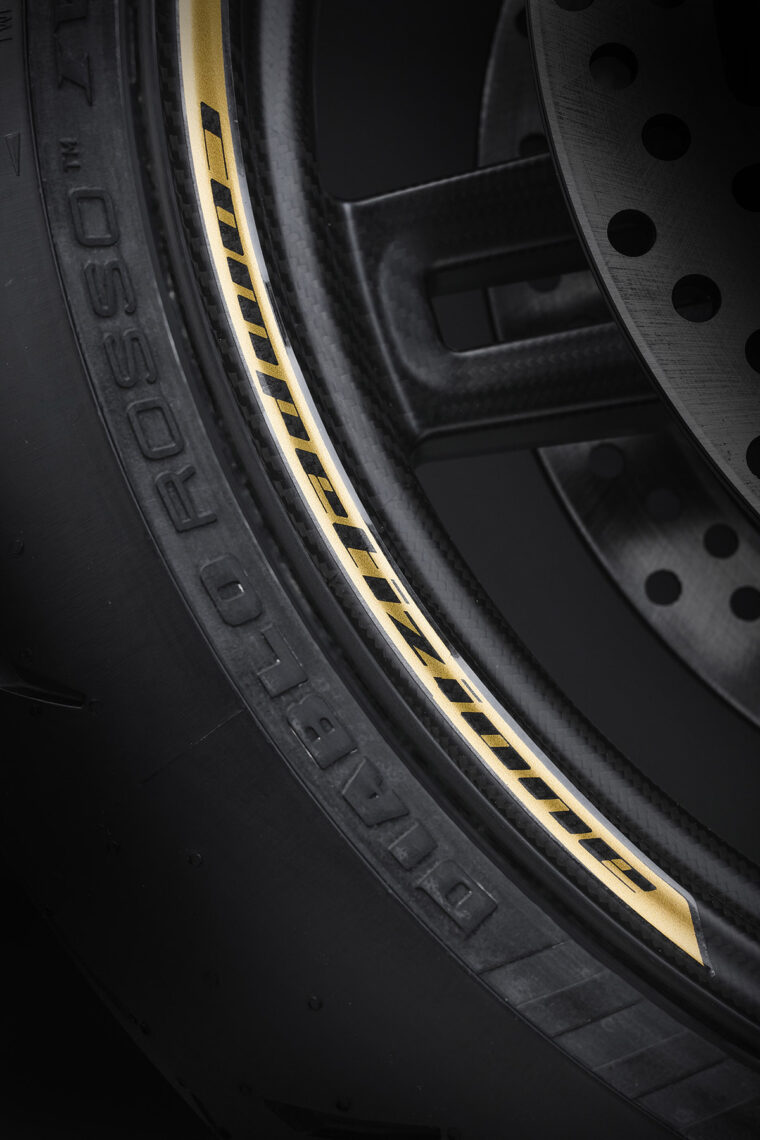 MV-Agusta-F3-Competizione-2025-detalles72