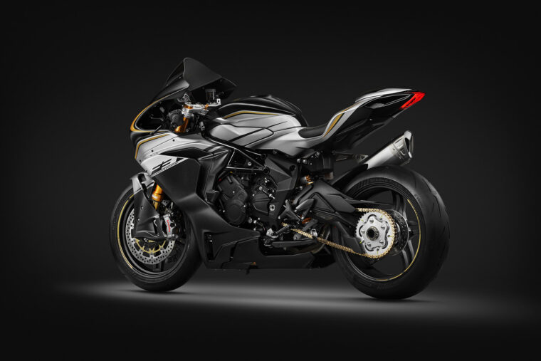 MV-Agusta-F3-Competizione-2025-estudio-negro1