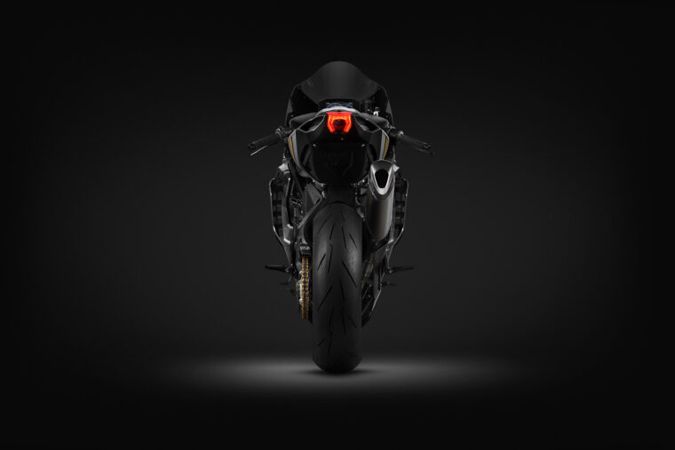 MV-Agusta-F3-Competizione-2025-estudio-negro2