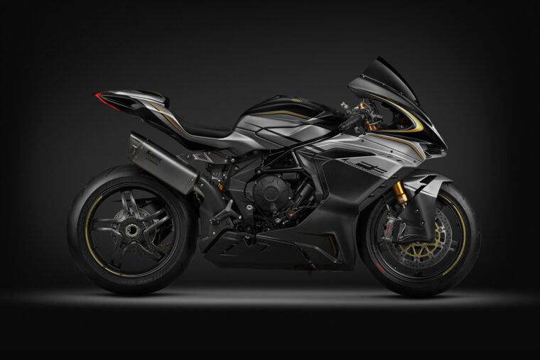 MV-Agusta-F3-Competizione-2025-estudio-negro6