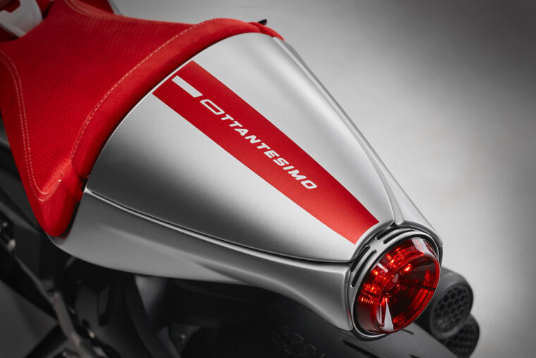 MV-Agusta-Superveloce-S-Ottantesimo-detalles27