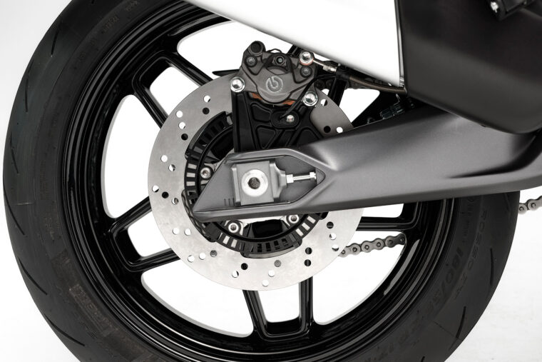 Moto-Morini-Corsaro-GT-2025-detalles18