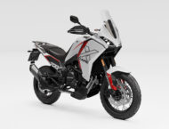 Moto Morini y su despliegue de novedades en el EICMA 2024 78 Moto Morini X Cape 700 2025 estudio colores llantas6