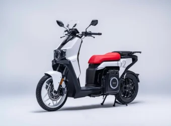 Silence cambia su trayectoria en el EICMA 2024 con la S05 Weekender y el GT-SX 6 Silence S02 2025