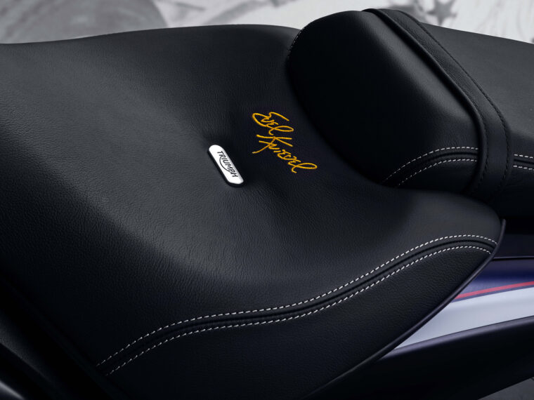 Triumph-Rocket-3-Evel-Knievel-familia-4