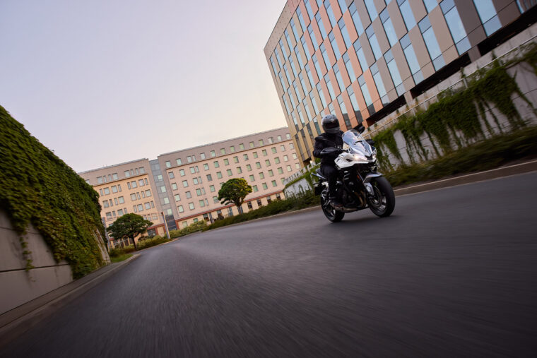 Triumph-Tiger-Sport-660-2025-accion29