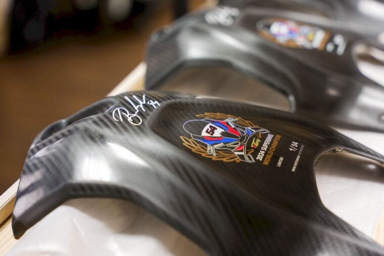 bmw_m-rr-wsbk-champion-edition-2024-05