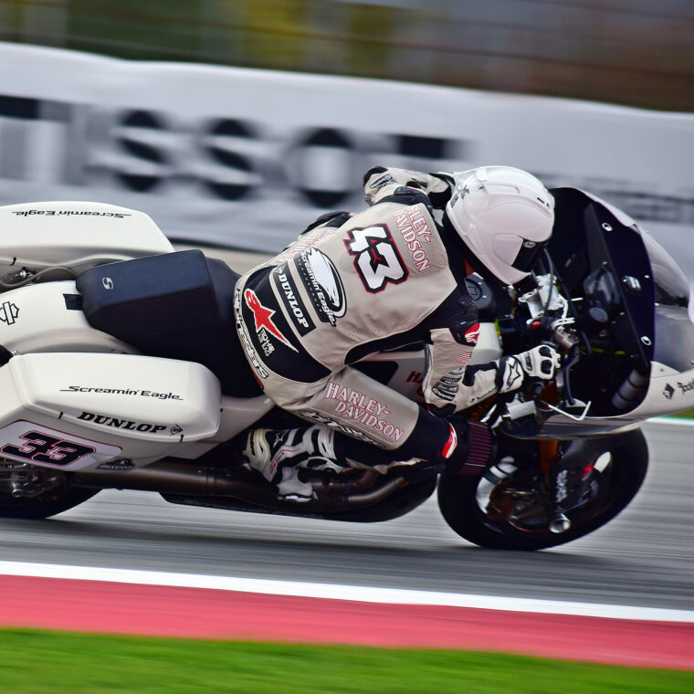 harley-davidson-test-motogp-barcelona (1)