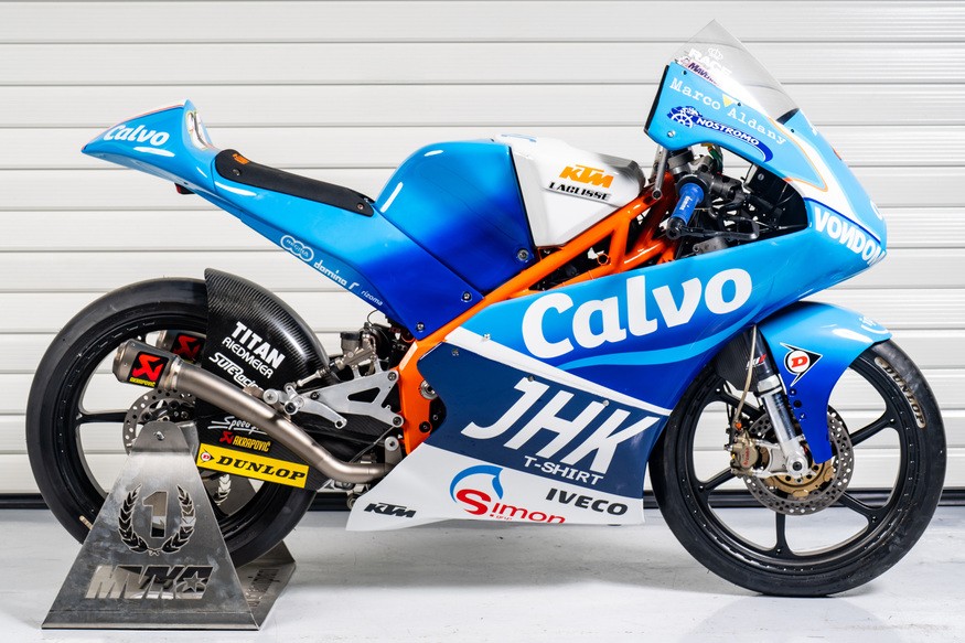 La Moto3 de Viñales, una Harley brutal, el casco de Rossi firmado o el mono de Crivillé: la subasta de MotoGP por Valencia 2 maverick vinales moto3 subasta
