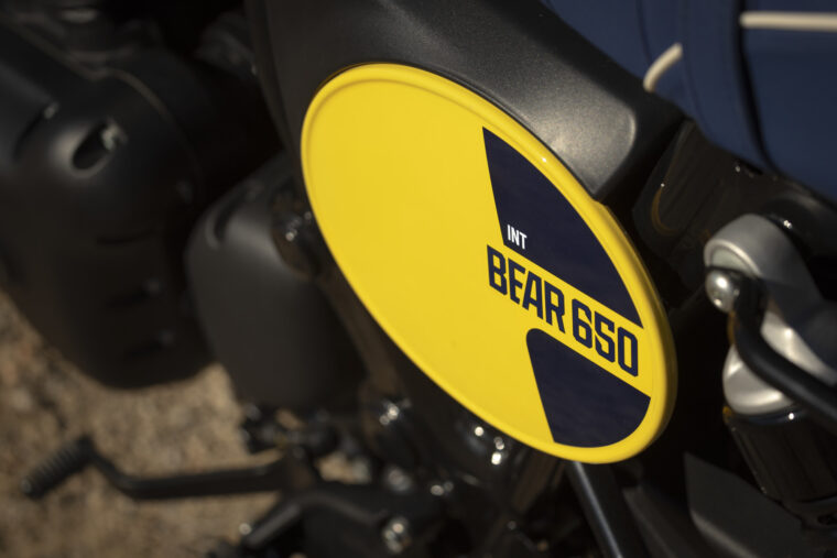 royal-enfield-bear-650-2025 (10)