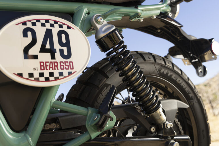 royal-enfield-bear-650-2025 (14)