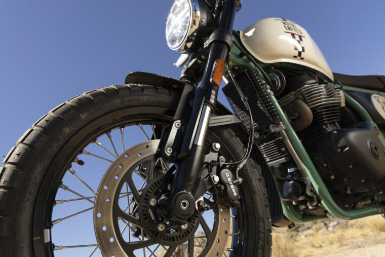 royal-enfield-bear-650-2025 (38)