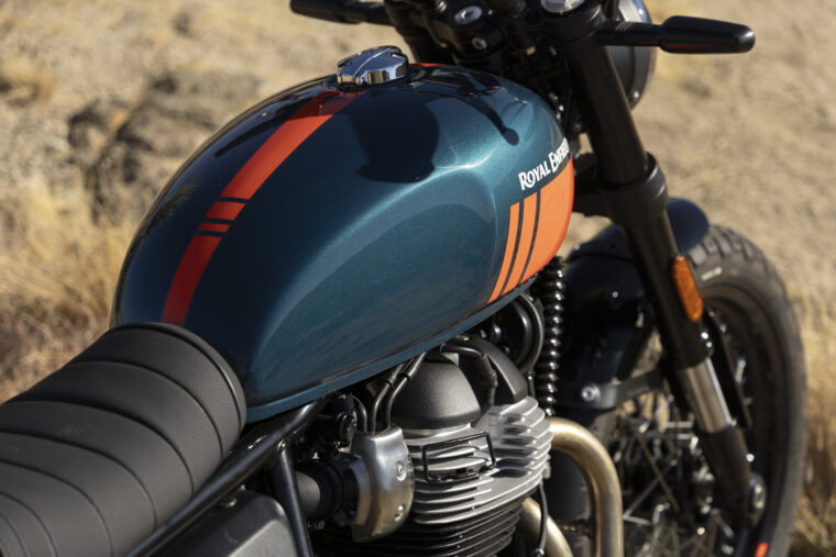 royal-enfield-bear-650-2025 (39)