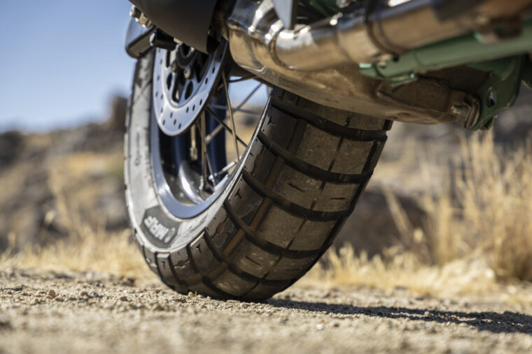 royal-enfield-bear-650-2025 (5)