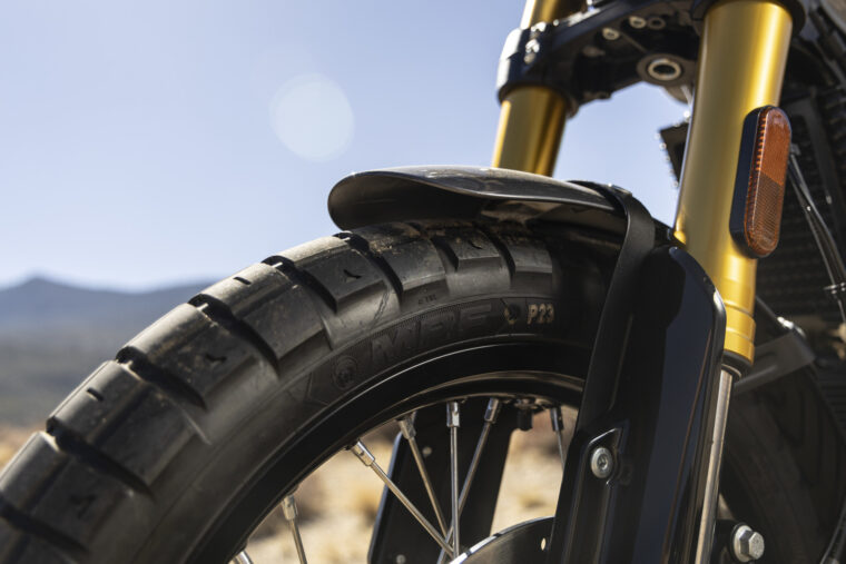 royal-enfield-bear-650-2025 (55)