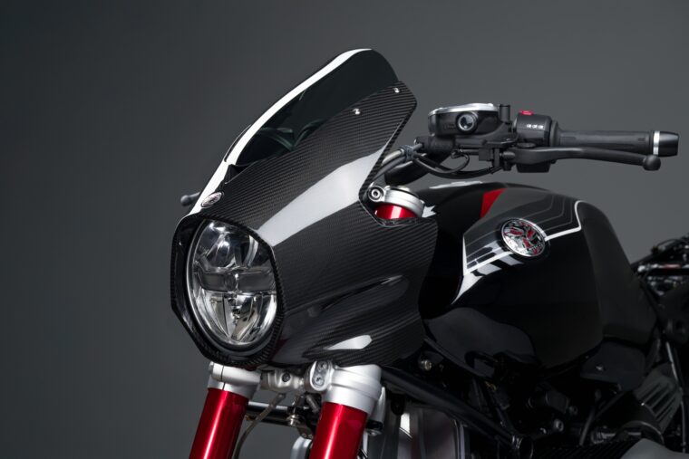 BMW-R-nineT-Blaze-Plume-JSK-Moto-detalles4