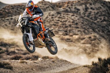 KTM 1390 Super Adventure R 2025 accion19