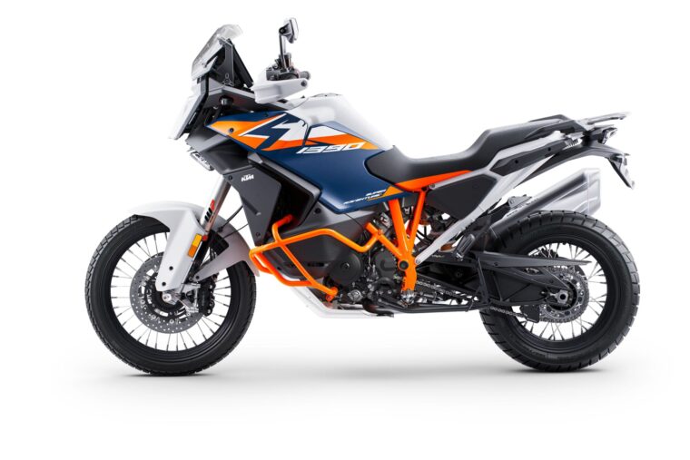 KTM-1390-Super-Adventure-R-2025-estudio2