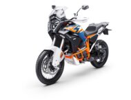 KTM 1390 Super Adventure R 2025 estudio4
