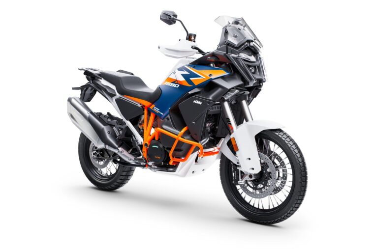 KTM-1390-Super-Adventure-R-2025-estudio6