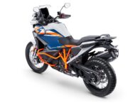 KTM 1390 Super Adventure R 2025 estudio7