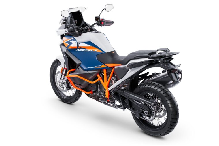 KTM-1390-Super-Adventure-R-2025-estudio7