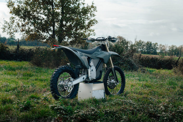 Stark-Varg-EX-2025-estaticas7