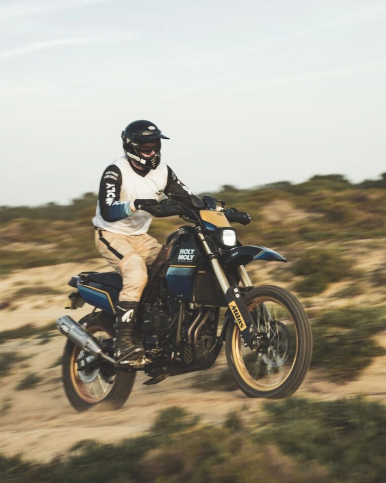 kit-yamaha-tenere-700-estilo-paris-dakar (11)