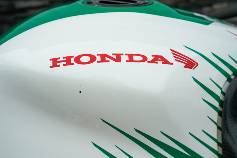 subasta-honda-cbr600f-castrol-supersport-pere-riba (9)