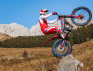 Beta EVO Factory 2T 2025 accion2