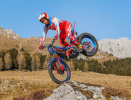 Beta EVO Factory 2T 2025 accion3