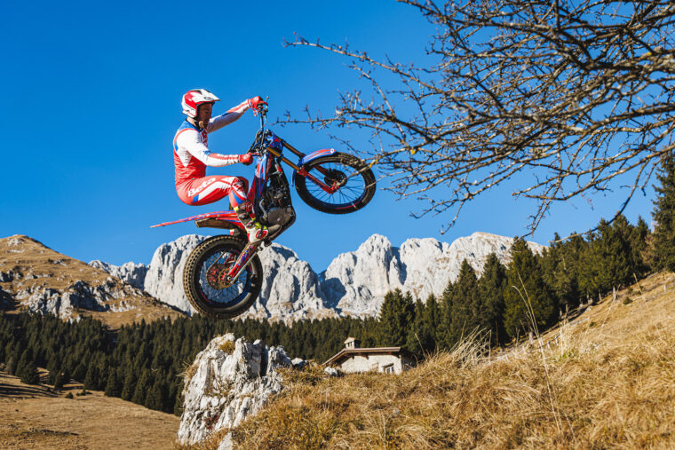 Beta EVO Factory 4T 2025 accion7