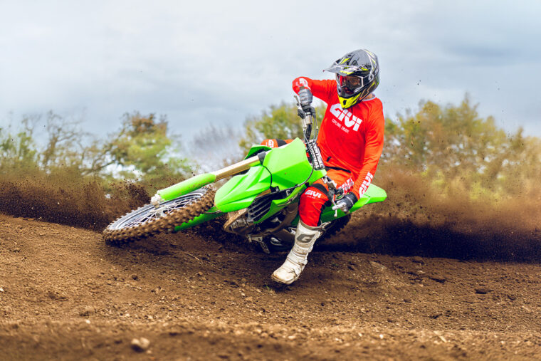 Casco-GIVI-70.1-Vector - 10