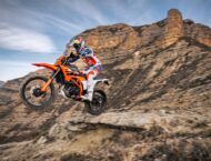 KTM 125 Enduro R 2025 accion1