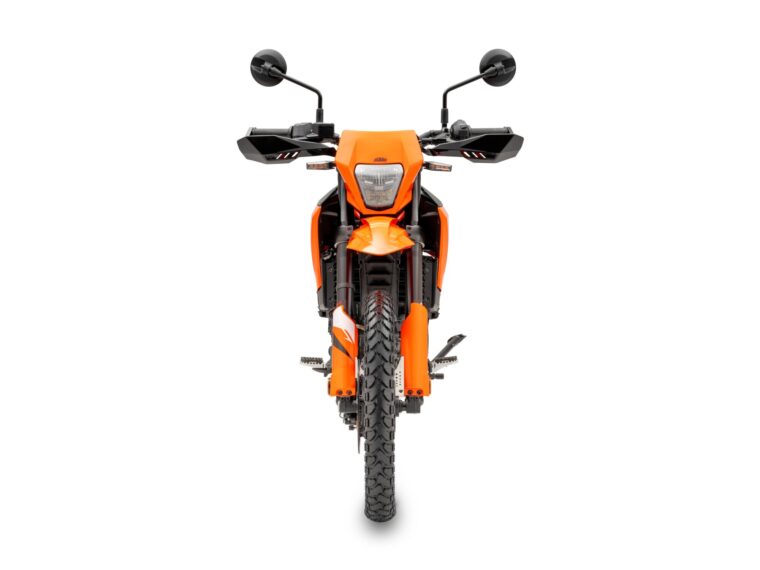 KTM-125-Enduro-R-2025-estudio1