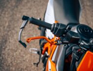 KTM 125 SMC R 2025 20 KTM 125 SMC R 2025 detalles8