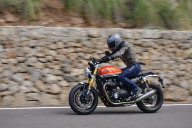Triumph Speed Twin 1200 RS 2025 opinion precio 16