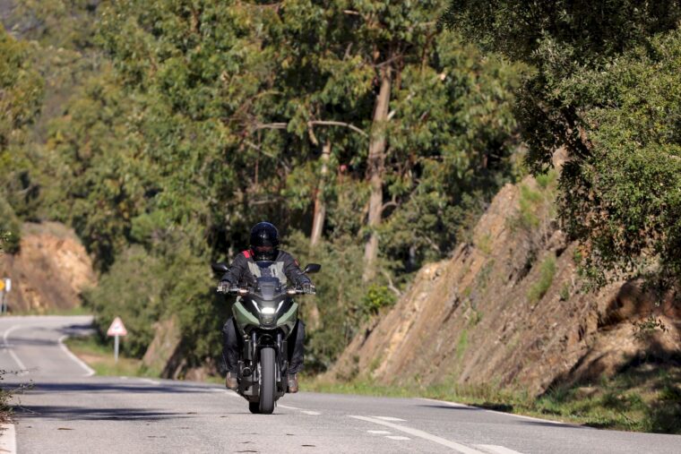 honda-nc750x-2025-03