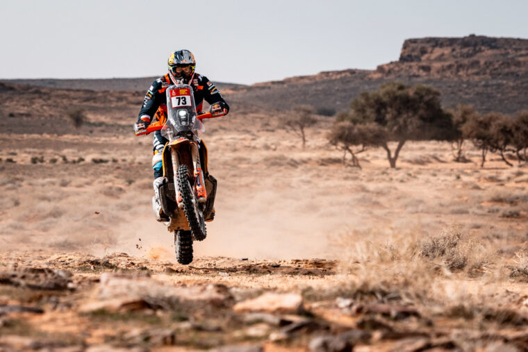 luciano benavides gana quinta etapa dakar sancion van beveren (5)