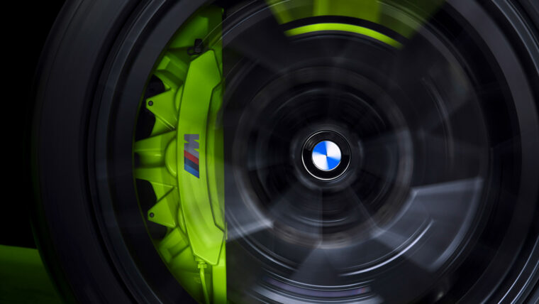 BMW-M4-CS-VR46-2025-Valentino-Rossi-detalles7