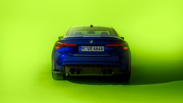 BMW-M4-CS-VR46-Sport-2025-Valentino-Rossi-2