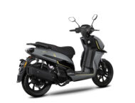 Malaguti Crosser CR1 125 2025 14 Malaguti Crosser CR1 125 2025 estudio colores2